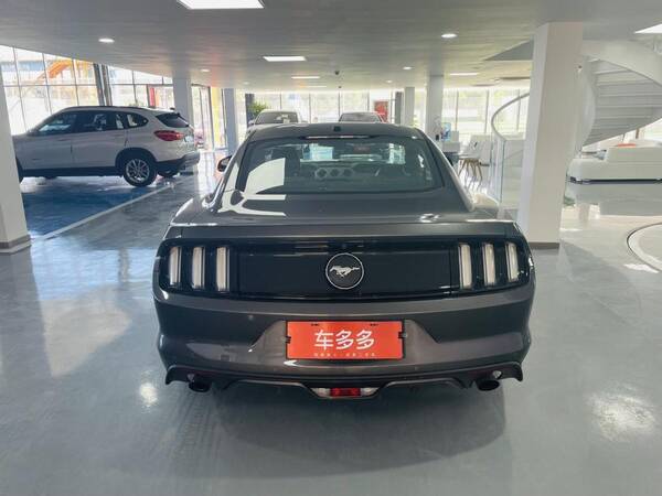 福特mustang二手值得买吗？二十多万，买二手福特Mustang，颜值犀利，性价比超群