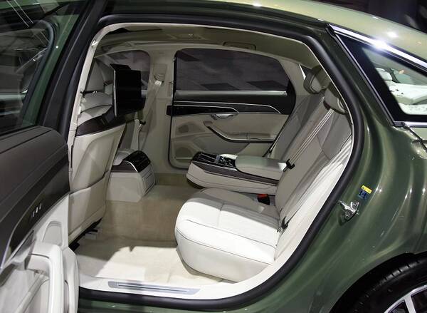 奥迪a8l新车，全新一代奥迪a8l