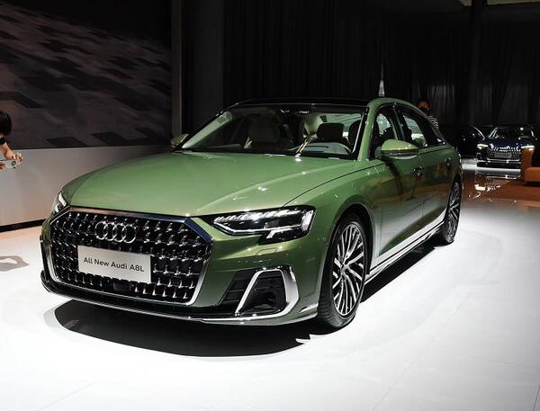 奥迪a8l新车，全新一代奥迪a8l