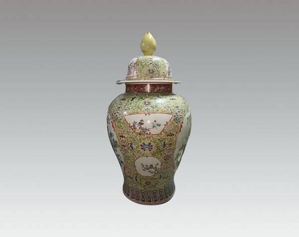 五彩花鸟纹瓷瓶，粉彩花鸟盖罐