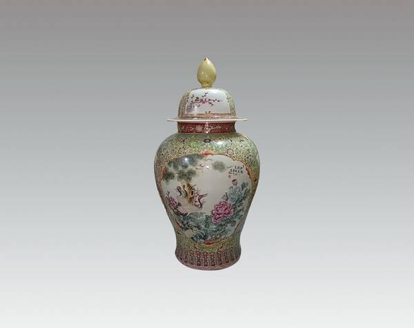 五彩花鸟纹瓷瓶，粉彩花鸟盖罐