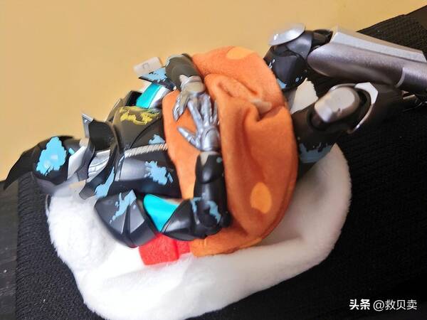 假面骑士eviltail，假面骑士evil变身过程