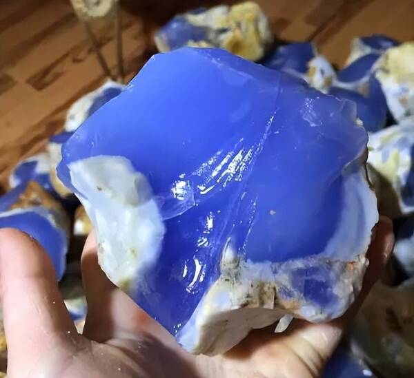 黑龙江出产的这种玛瑙这么小众,竟然那么贵呢？黑龙江出产的这种玛瑙这么小众，竟然那么贵？