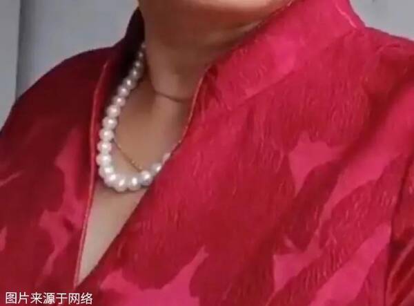 如何介绍珍珠饰品？这种款式的珍珠有8.5万人选择，学习如何正确佩戴珍珠饰品