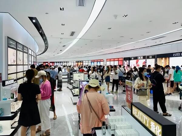 纯银项链多少钱一条，买黄金项链现在多少钱一克