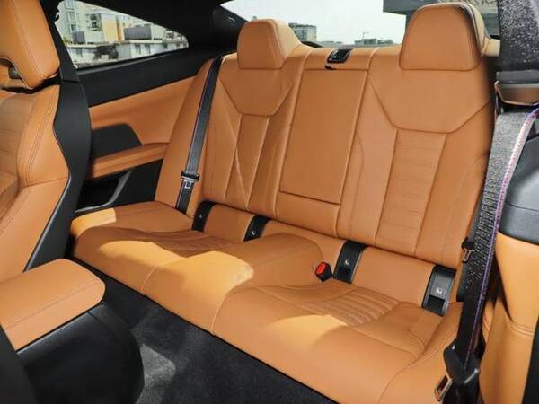 宝马4系试驾车，50万内较好开的BMW！上街超多人关注，全新宝马4系试驾