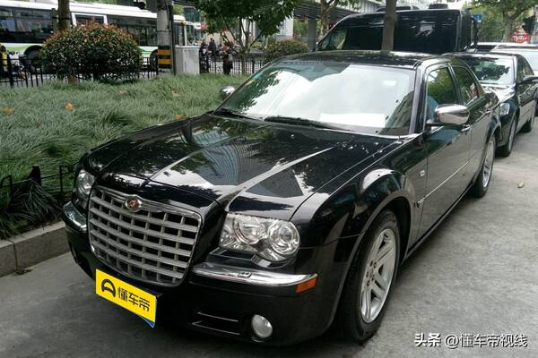 克莱斯勒300cv85.7l，新车|6.4升V8动力回归？克莱斯勒300C特别版预告图曝光，即将发布