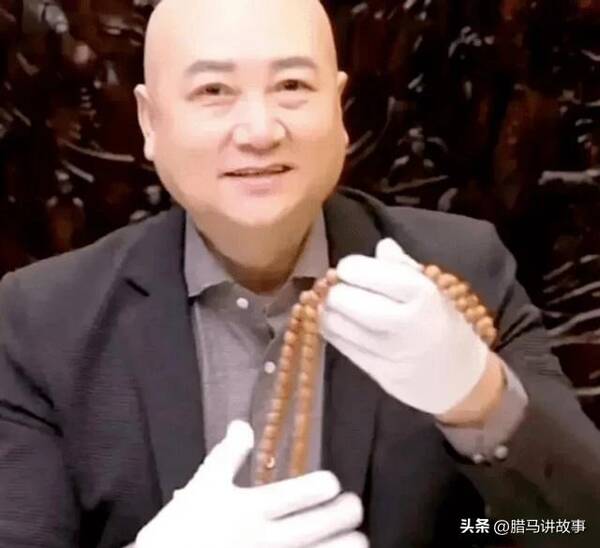黄花梨雕刻手串多少钱，“唐僧”吆喝卖黄花梨手串，价值5万只卖4千8