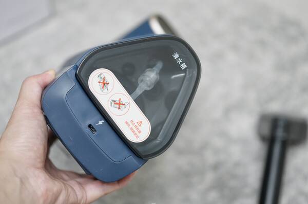 布艺清洗机，清洗沙发地毯设备品牌哪个品牌好？