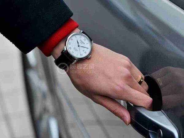 天梭力洛克多少钱，天梭(tissot)经典力洛克系列自动机械男士手表