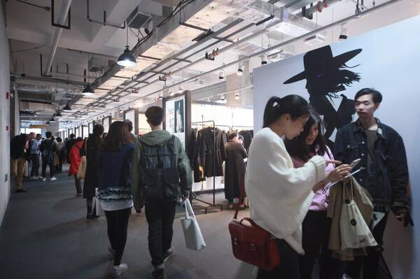 国内目前主要时尚买手showroom主要有，观点｜为什么全中国最优秀的设计师、SHOWROOM和买手今日都涌向这里？