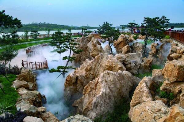 龙泉湖旅游度假风景区，龙泉湖风景美丽如画,是个休闲放松好地方吗？