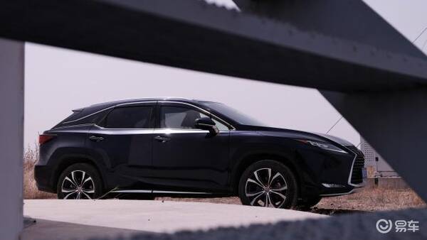 2022款雷克萨斯rx300，雷克萨斯新款rx300怎么样？