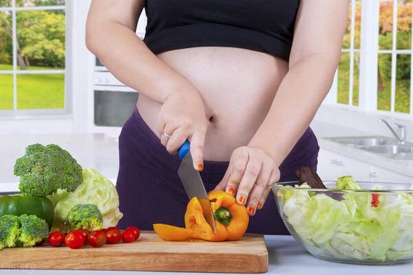 怀孕吃得少会不会影响胎儿，怀孕了还能吃辣吗？会不会影响胎宝宝发育？