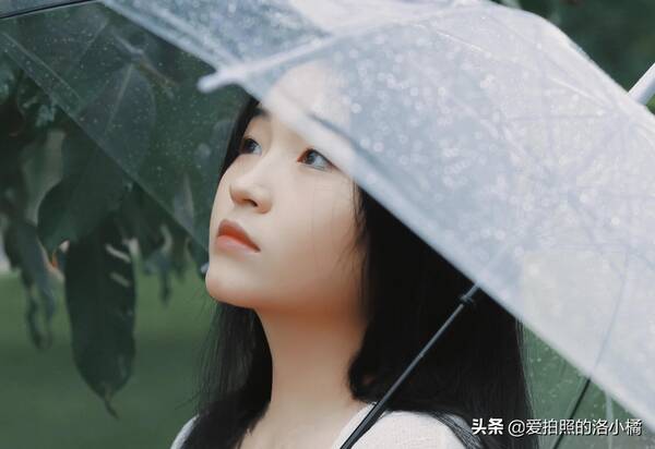 如何拍摄雨景？如何拍摄一组雨天透明伞情绪片段？