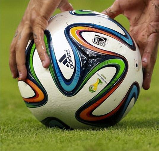 世界杯官方纪录片全集，历届世界杯官方指定用球大盘点